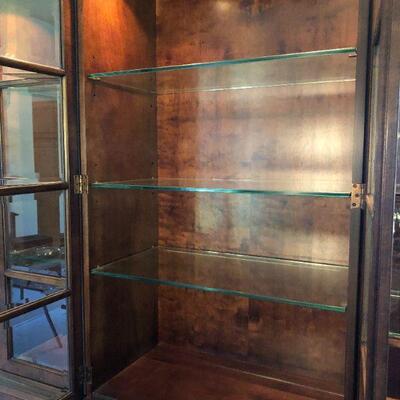 Gorgeous Henredon Mahogany China and Silver Cabinet with Lighted Display in Excellent Condition