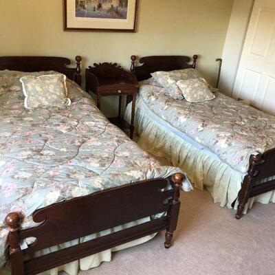 Pair of Vintage Dark Wood Twin Beds and Side Table with All Bedding