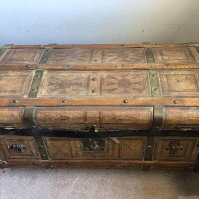 Antique Brown and Bronze Color Metal Steamer Trunk