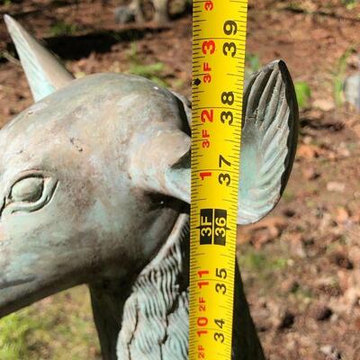 Beautiful Metal Doe Deer Yard Statue