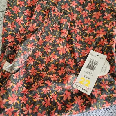 Lot 15: (4) New Tank Tops (2 silk & 2 Cotton)