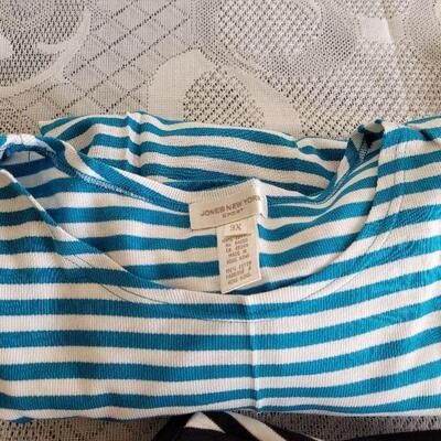 Lot 16: Ladies (3) Tank Tops and (1) Short Sleeve Shirt