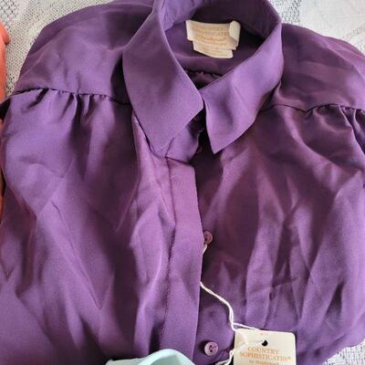 Lot 22: New PENDLETON Ladies Silk Long Sleeve Shirts