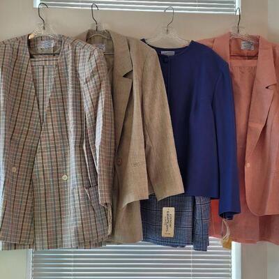 Lot 26: New PENDLETON Ladies Suits