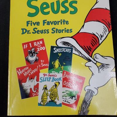 A Hatful of Seuss   Five Favorite Dr. Seuss Stories Paperback