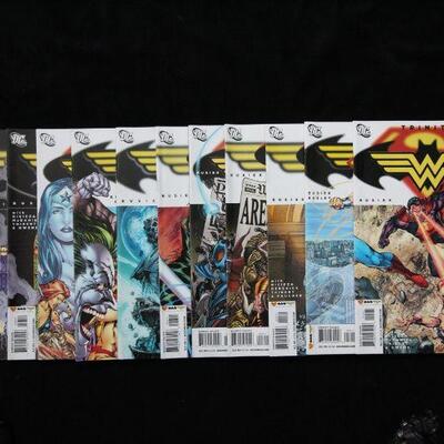 Trinity Lot containing 12 issues. (2008,DC)  9.0 VF/NM