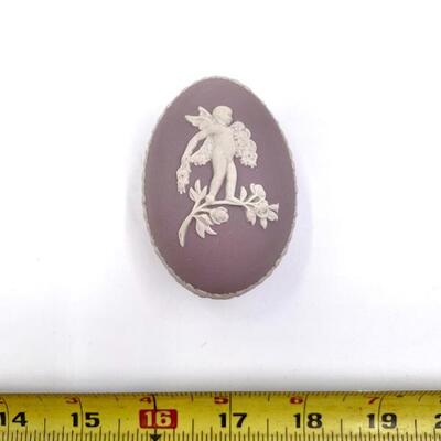 WEDGWOOD LILAC JASPERWARE CHERUB LIDDED EGG