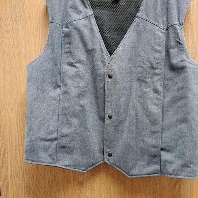 Concealed Carry Outfitters Grey Vest 