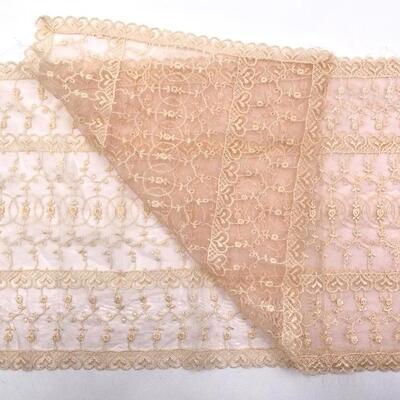 VINTAGE PINK AND IVORY LACE LINENS SET OF 2