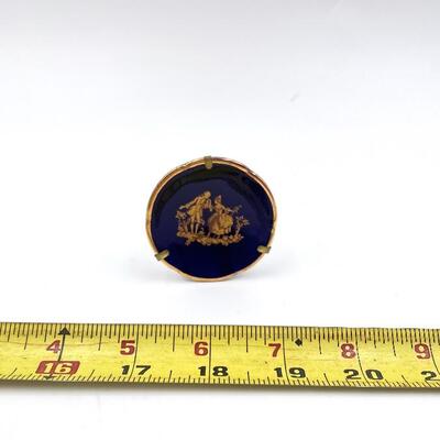LIMOGES MINIATURE DECORATIVE PLATE AND STAND
