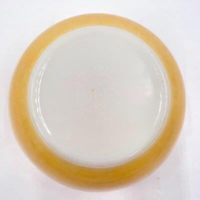 VINTAGE PYREX SMALL YELLOW MIXING BOWL