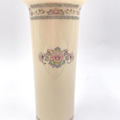 LENOX CHINA â€œCHARLESTONâ€ SMALL VASE
