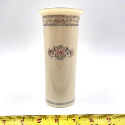 LENOX CHINA â€œCHARLESTONâ€ SMALL VASE