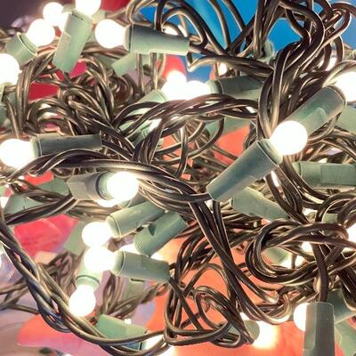 PEARLIZED BUTTON 100 CT WHITE STRING LIGHTS SET OF 7