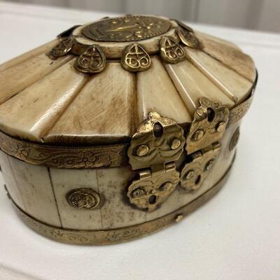 Vintage Bone and Brass Jewelry Box 4.5” x 3.5”