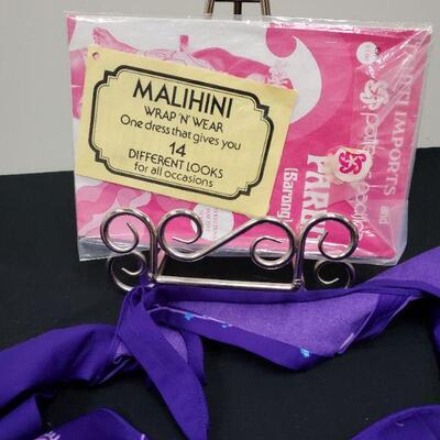 Colorful Hawaiian Malihini Wrap n Wear Pareo 