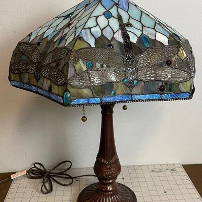 #8 Tiffany Style Lamp