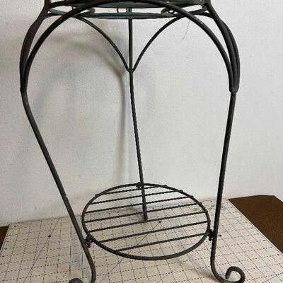 #75 Gray Wire Plant Stand 