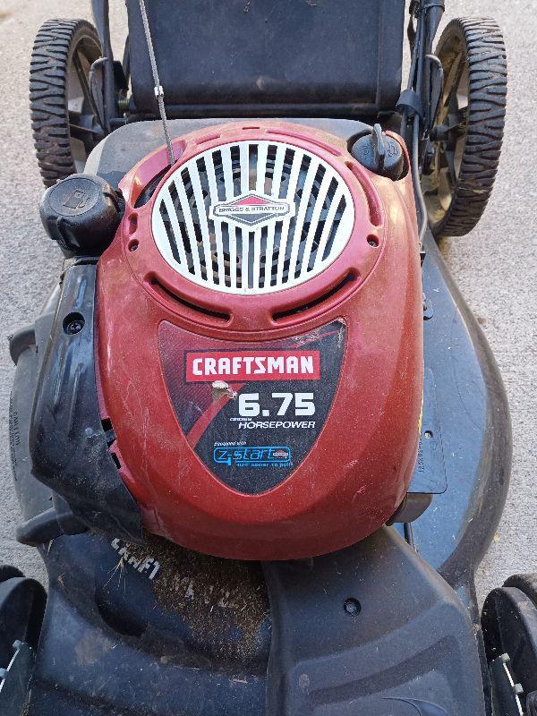 112. Lawnmower Craftsman 6.75 pullcord/blade jammed