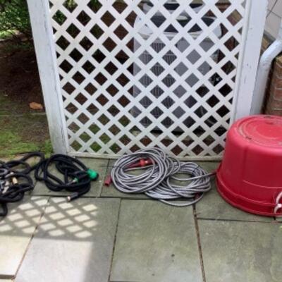 O - 280 Outdoor Hose Lot & 2 Red Large Buckets 