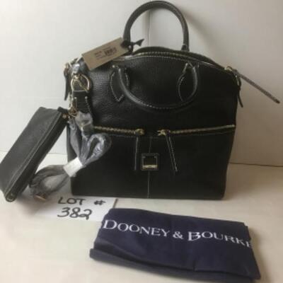 P382 New with Tag Dooney & Bourke Black Pebble Grain Leather Handbag 