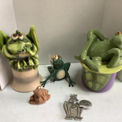 O - 288  Frog Lot,  1 Artisan Signed by Todd J Wane 1997