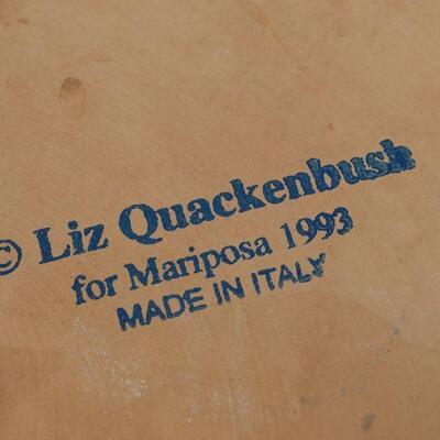Lot 02 Liz Quackenbush large carrier ceramic plates and vintage Linens
