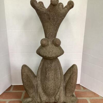 O - 304  Prince Charming Bird Feeder 