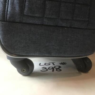 P398 New with Tag LUG Spinner Travel Bag with travel Accessories