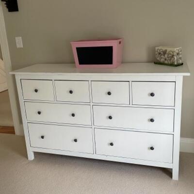 White 8 drawer dresser