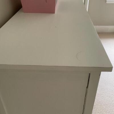 White 8 drawer dresser