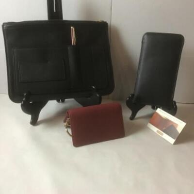 P421 New COACH leather portfolio insert with Eyeglass case and WATERMAN Pen  