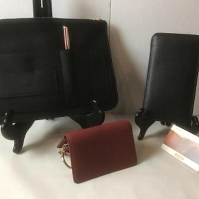 P421 New COACH leather portfolio insert with Eyeglass case and WATERMAN Pen  