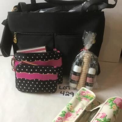 P429 Easy Spirit Bag with Bare Minerals and zipper cases 