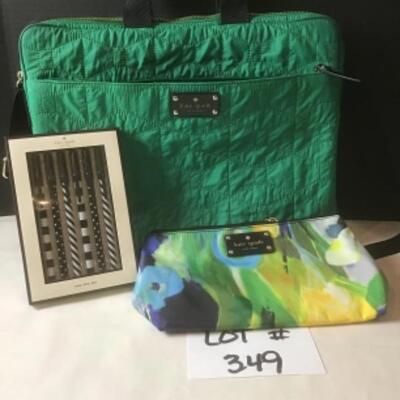 P349 New with tag KATE SPADE New York Abstract Garden Travel Bag and Pen Set 