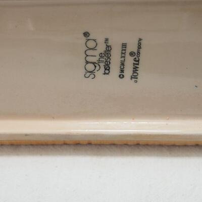 Lot 16- Corn on the cob butter dish mid century carafe