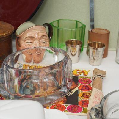 Lot 17- Flask holder portable shot glasses, trays, Sake set.