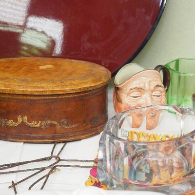 Lot 17- Flask holder portable shot glasses, trays, Sake set.