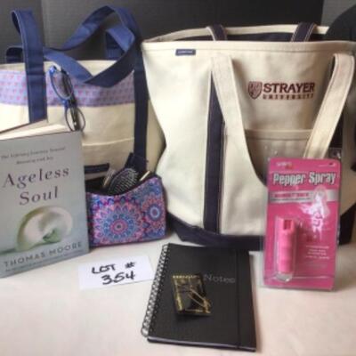 P354 New Vineyard Vines, Strayer University Totes and more 