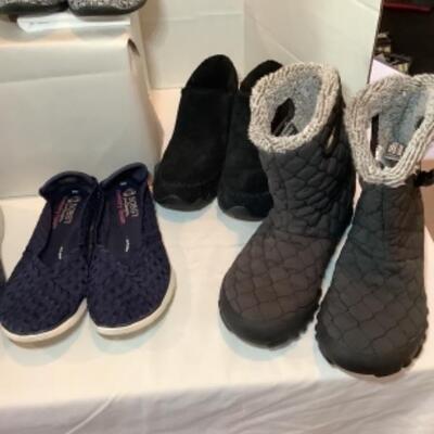 P - 458   Designer Bobs, Sketchers, Vionic Size 8 Shoe Lot 