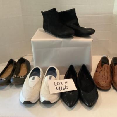 P - 460. Designer Brand Shoe Lot Size 8 