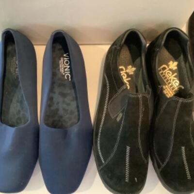 P - 462 Designer Brand Shoe Lot Size 8