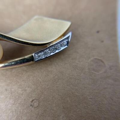 K450 18k YG Pearl and Diamond Pin/Brooch 