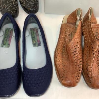 P - 468 Designer  Brand Shoe Lot Size 8