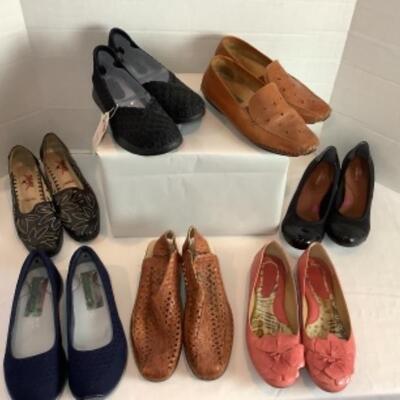 P - 468 Designer  Brand Shoe Lot Size 8