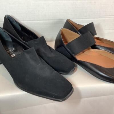 P - 470  Designer Brand Shoe Lot Size 8 