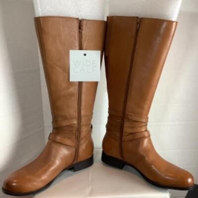 P - 472  Naturalizer - Wide Calf Boot, Size 8W, NEW IN BOX