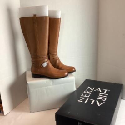 P - 472  Naturalizer - Wide Calf Boot, Size 8W, NEW IN BOX
