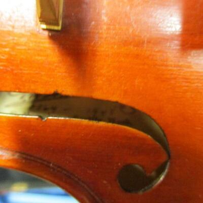 Lot 10 - Vintage Gustav Henning Violin in Case with Horse Hair Bow and Chin Rest, Seattle WA 1948