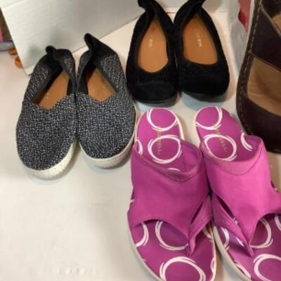 P - 473  Large Designer Brand Shoe Lot Size 8 